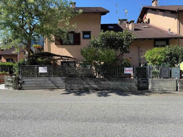 Appartamento in vendita a Comunità montana della Valchiavenna, Novate Mezzola