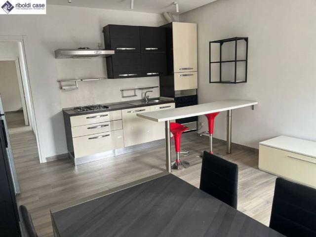 Appartamento in vendita a Cabiate, Lombardia