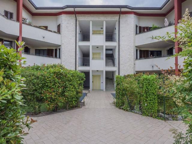 Appartamento in vendita a Novedrate, Como