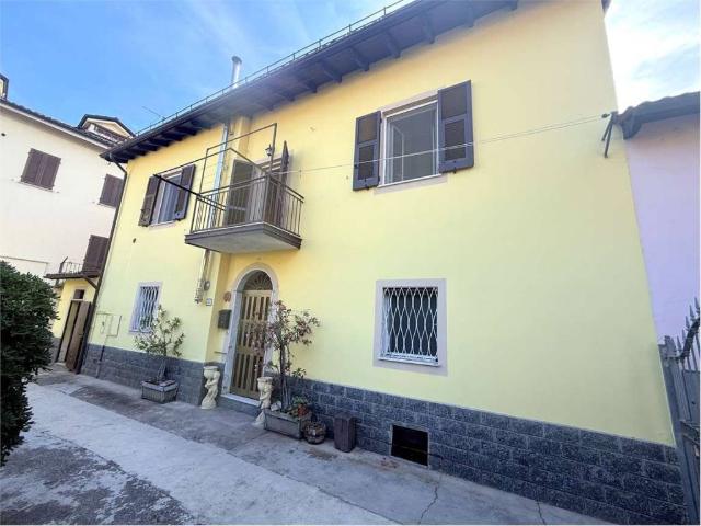 Villa Indipendente in vendita a Piemonte, Alessandria