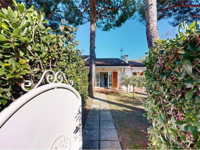 Villa Schiera in vendita a Marche, Ancona