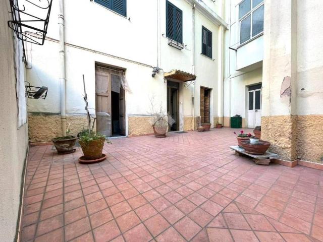 Villa Indipendente in vendita a Nuoro, Sardigna/Sardegna