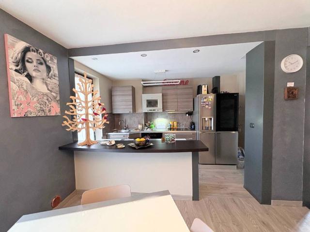 Appartamento in vendita a Nus, Aosta