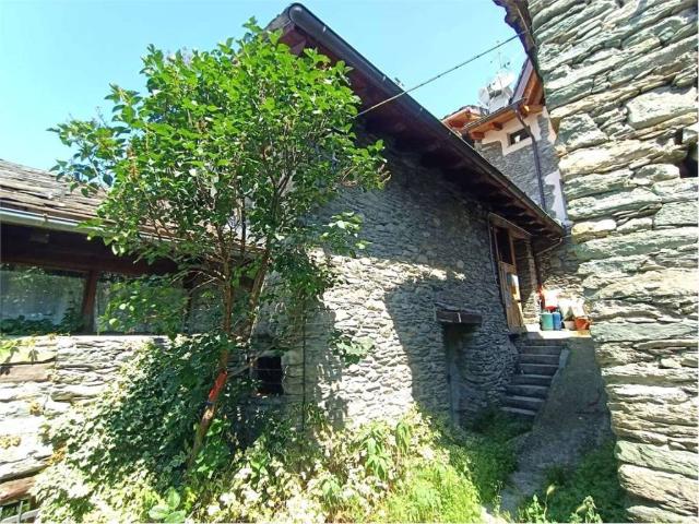 Appartamento in vendita a Nus, Aosta
