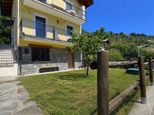 Appartamento in vendita a Nus, Aosta