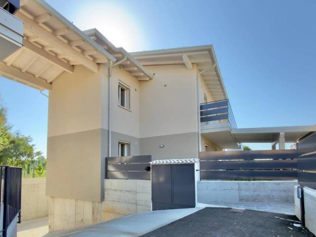 Appartamento in vendita a Zona industriale Nuvolera, Nuvolera
