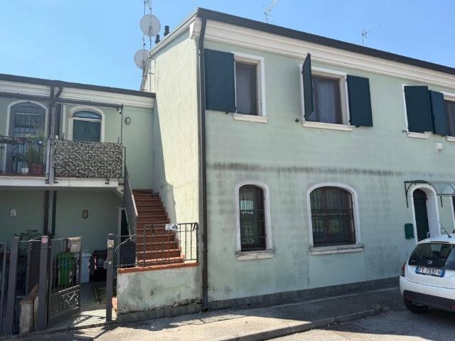 Appartamento in vendita a Occhiobello, Veneto