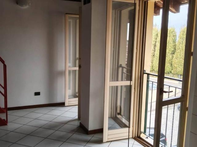 Appartamento in vendita a Offanengo, Cremona