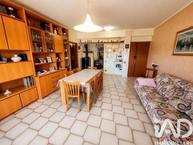 Appartamento in vendita a Borgo Cappuccini, Marche