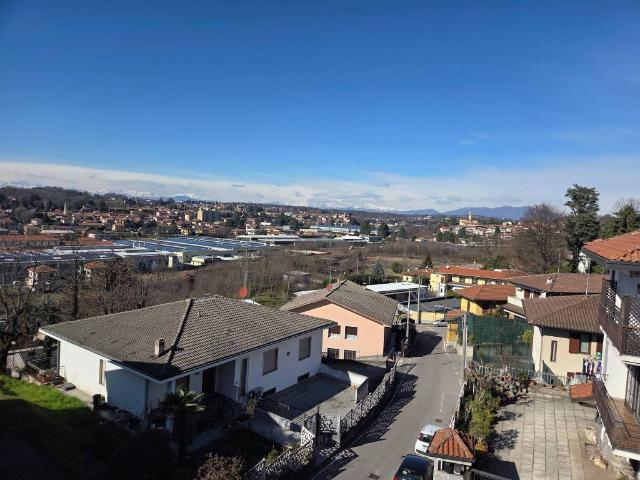 Appartamento in vendita a Oggiona Con Santo Stefano, Lombardia