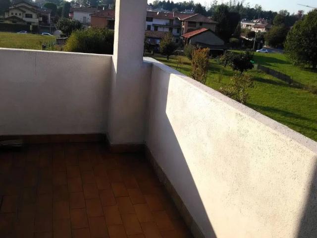 Appartamento in vendita a Oggiona, Oggiona con Santo Stefano