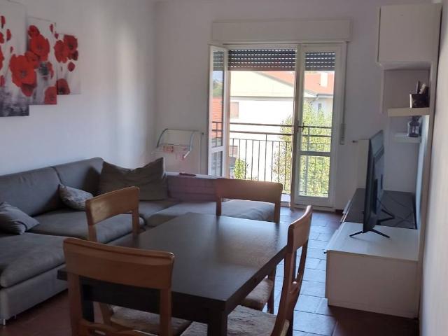 Appartamento in vendita a Oggiono, Lombardia
