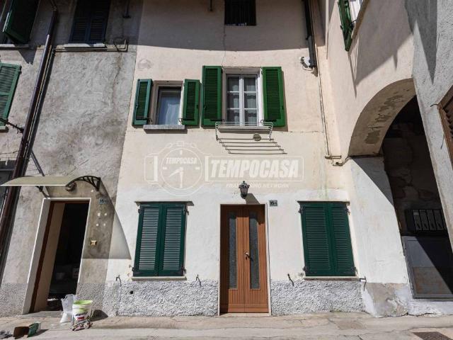 Appartamento in vendita a Molera, Oggiono
