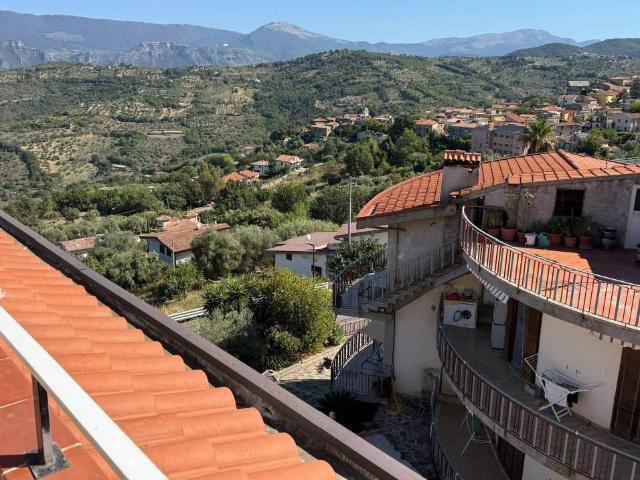 Appartamento in vendita a Ogliastro Cilento, Salerno