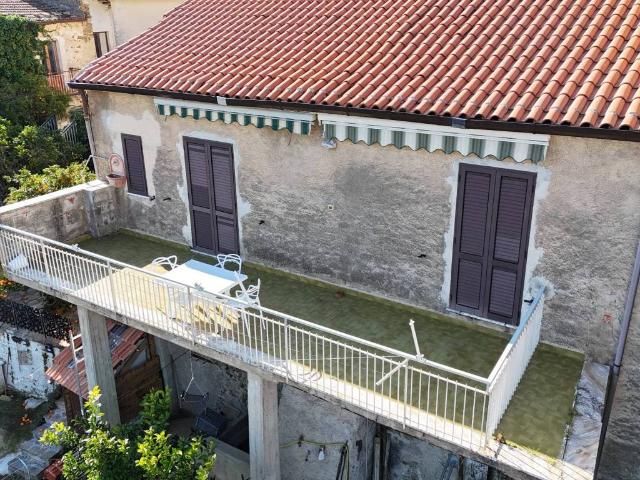 Appartamento in vendita a Ogliastro Cilento, Campania
