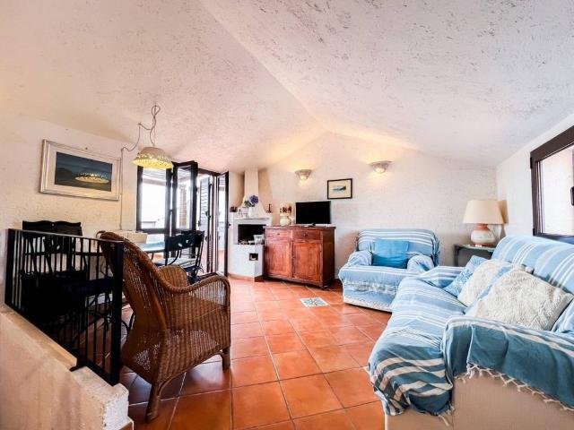 Appartamento in vendita a San Pantaleo, Sassari