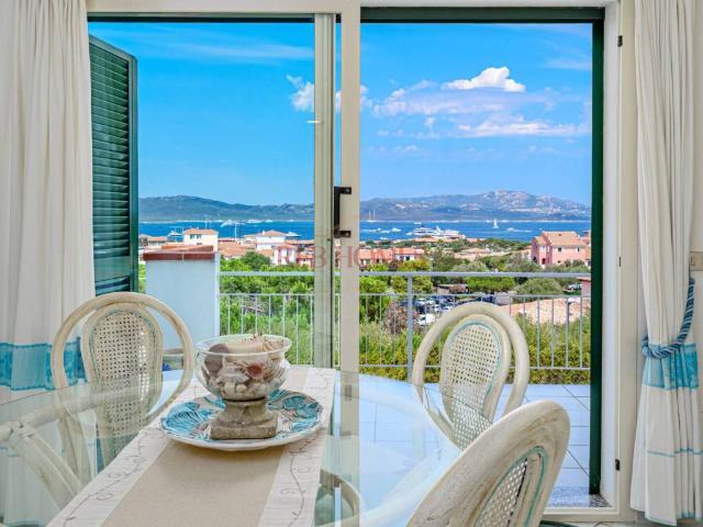 Appartamento in vendita a San Pantaleo, Sardigna/Sardegna
