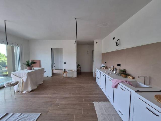 Appartamento in vendita a Cascina del Pè, Faloppio