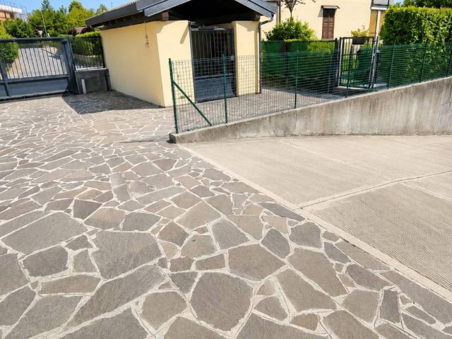 Appartamento in vendita a Cascina del Pè, Faloppio