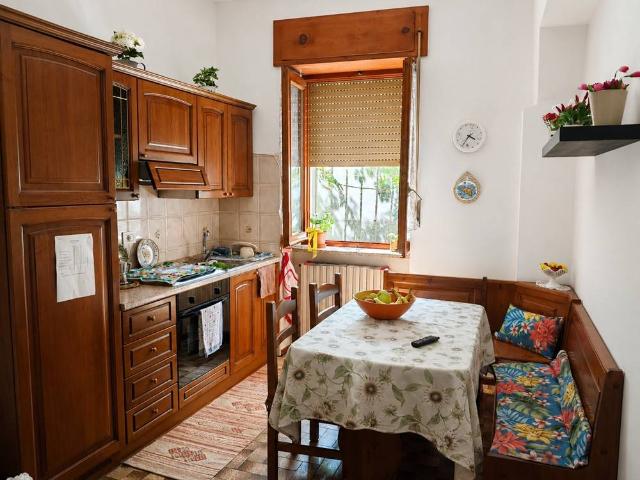 Appartamento in vendita a Cascina del Pè, Faloppio