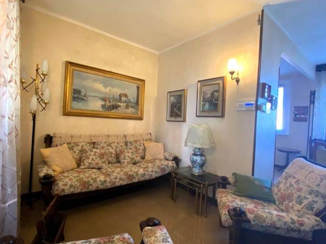 Appartamento in vendita a Cascina del Pè, Faloppio