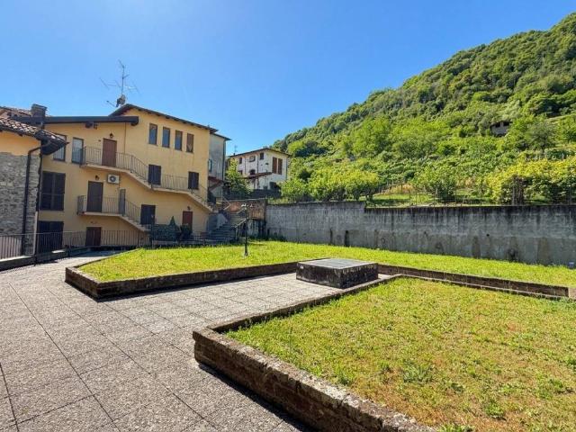 Appartamento in vendita a Porchera, Olgiate Molgora