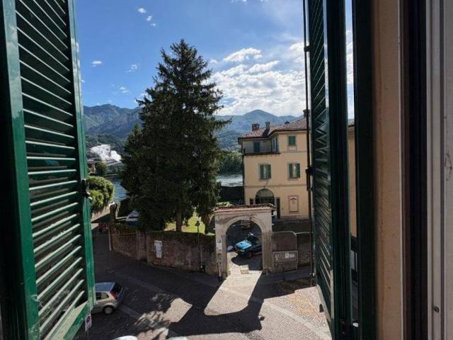 Appartamento in vendita a Olginate, Lombardia