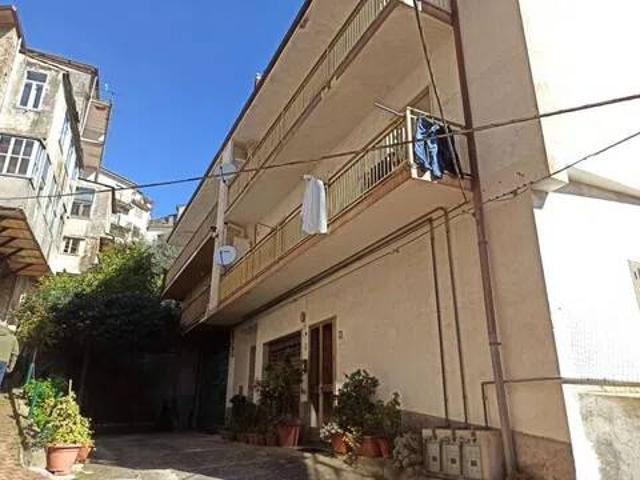 Appartamento in vendita a Oliveto Citra, Campania