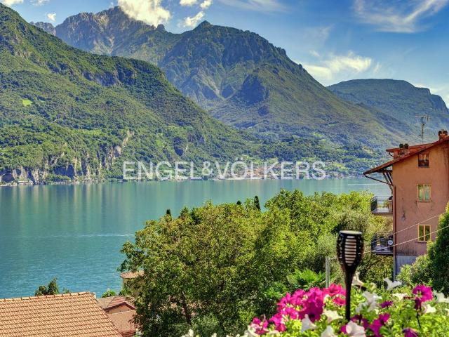 Appartamento in vendita a Oliveto Lario, Lombardia