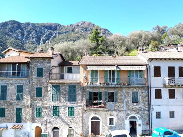 Appartamento in vendita a Olivetta San Michele, Liguria