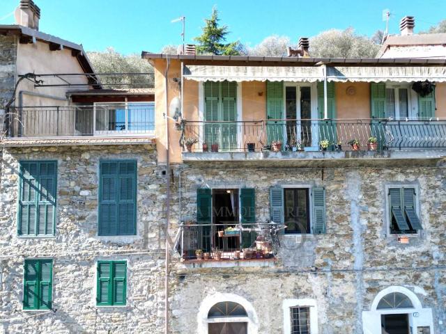 Appartamento in vendita a Olivetta San Michele, Liguria