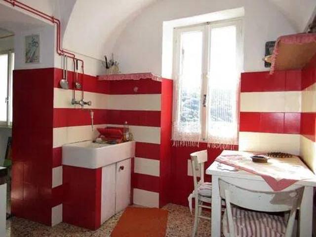 Appartamento in vendita a Olivetta San Michele, Liguria