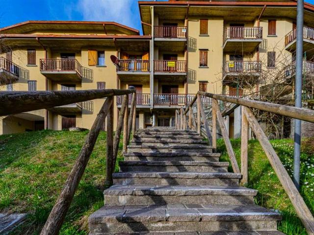 Appartamento in vendita a Comunità Montana della Valle Brembana, Zambla Alta