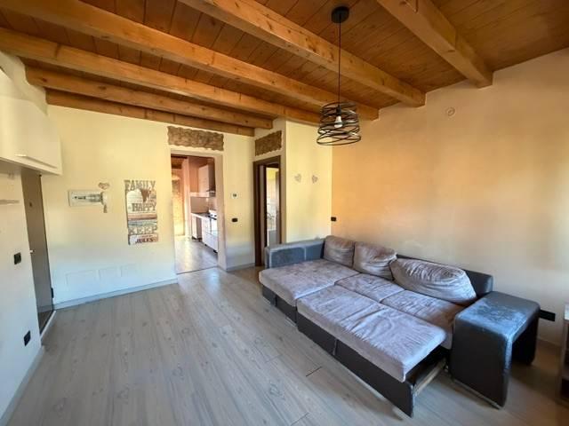 Appartamento in vendita a Tavorella, Oltrona di San Mamette