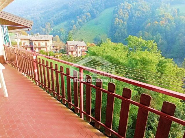 Appartamento in vendita a Oneta, Lombardia