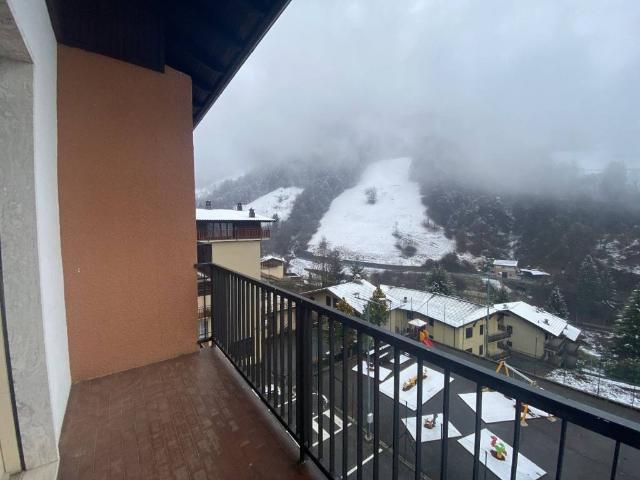 Appartamento in vendita a Oneta, Lombardia