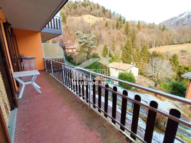 Appartamento in vendita a Oneta, Lombardia
