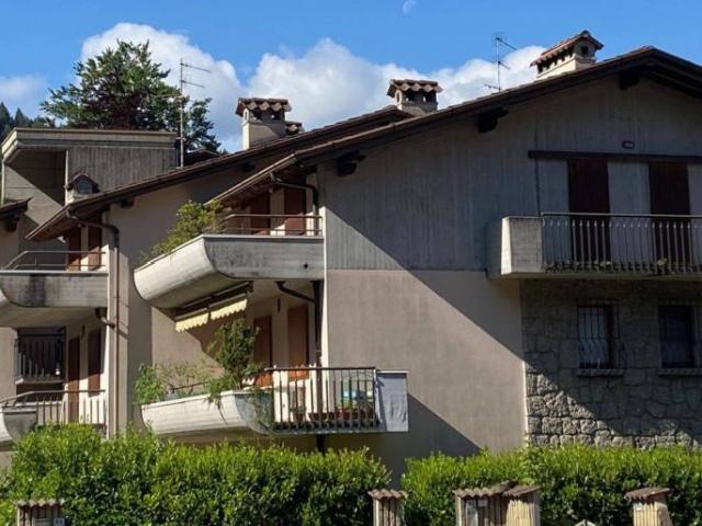 Appartamento in vendita a Onore, Lombardia