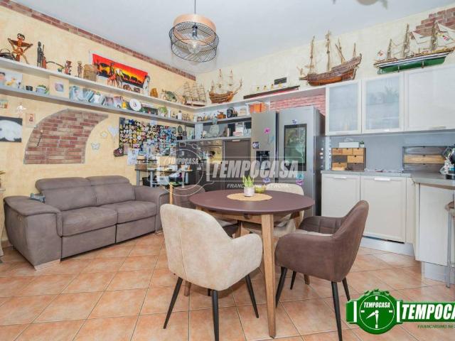 Appartamento in vendita a Locate Triulzi, Lombardia