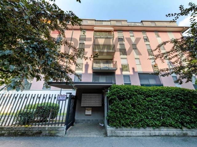 Appartamento in vendita a Locate Triulzi, Lombardia