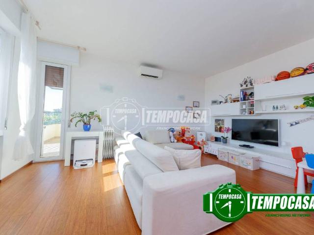 Appartamento in vendita a Locate Triulzi, Lombardia