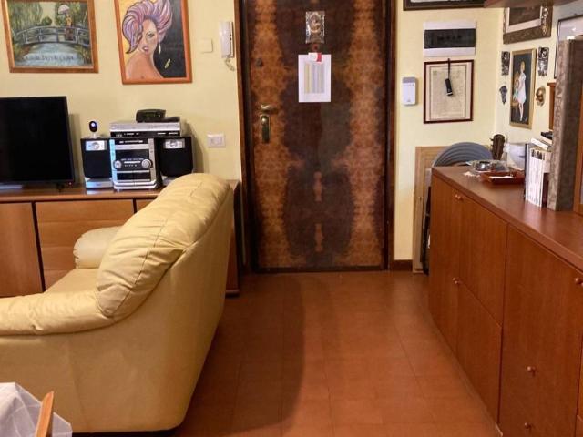 Appartamento in vendita a Locate Triulzi, Lombardia