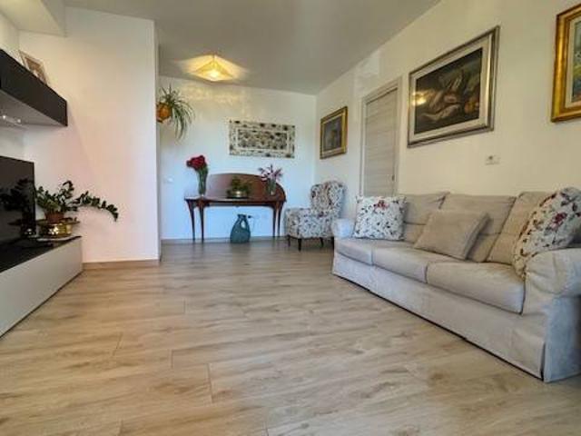 Appartamento in vendita a Locate Triulzi, Lombardia