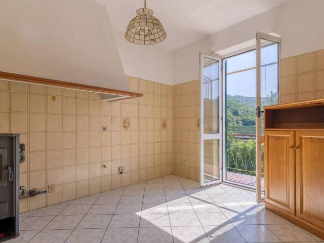 Appartamento in vendita a Orco Feglino, Liguria