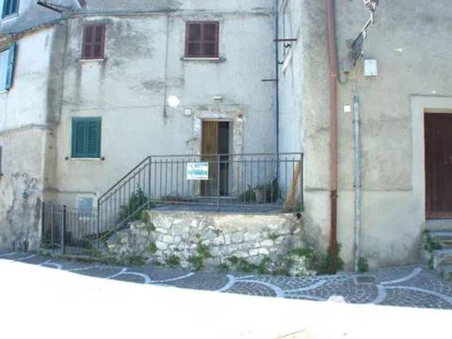 Appartamento in vendita a Oricola, Abruzzo