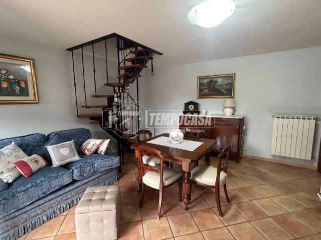 Appartamento in vendita a Oriolo Romano, Lazio