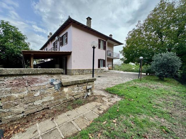 Appartamento in vendita a Oriolo Romano, Lazio