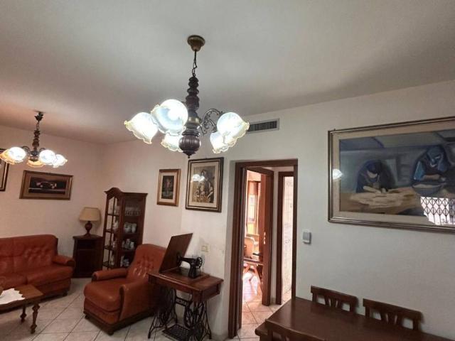 Appartamento in vendita a Oristano, Sardigna/Sardegna