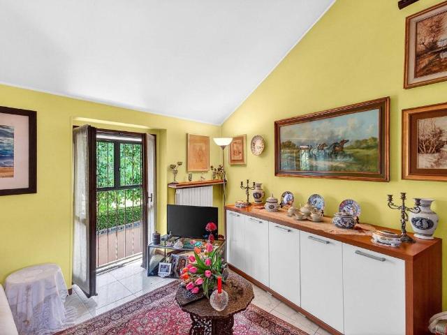 Appartamento in vendita a Ornago, Lombardia
