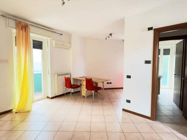 Appartamento in vendita a Ornago, Monza e della Brianza